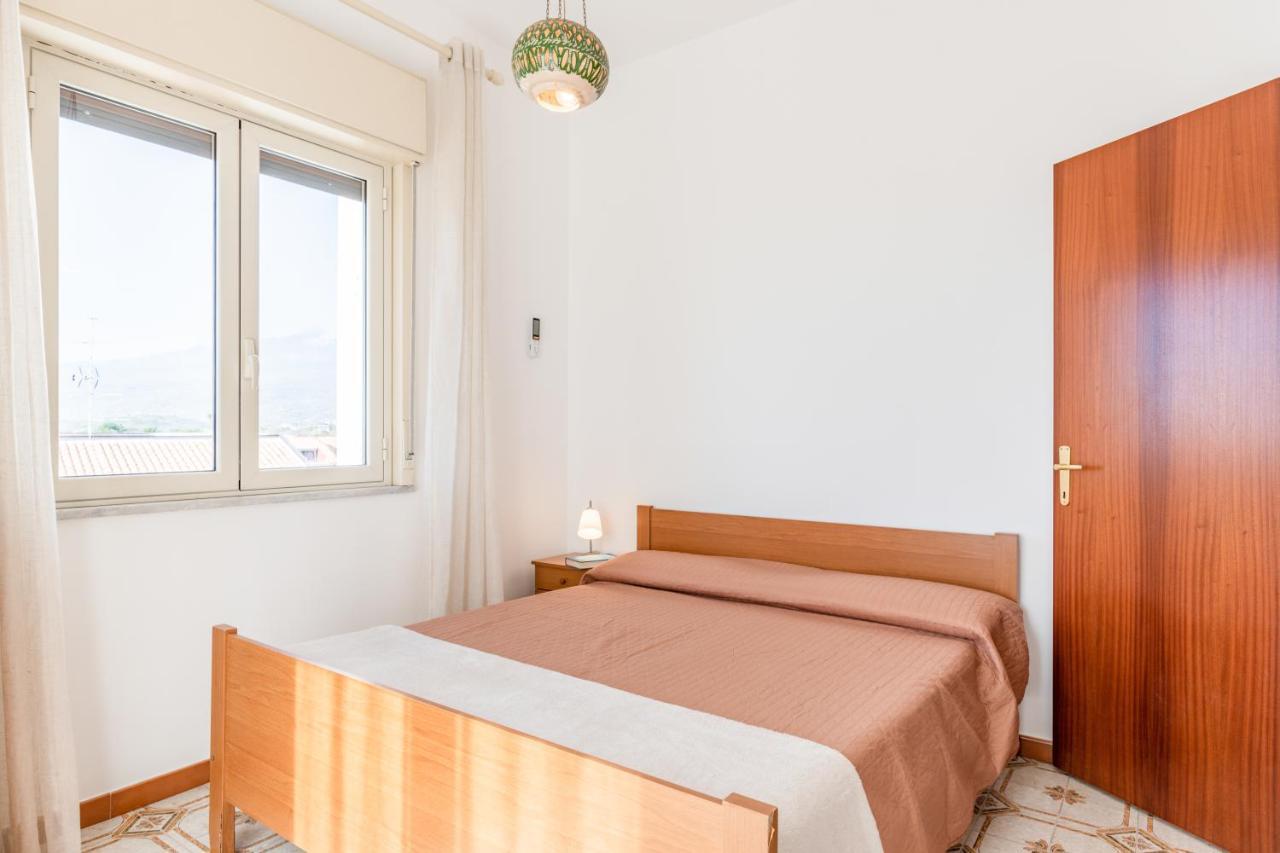 Giardini Naxos Apartment With Terrace Near The Sea エクステリア 写真