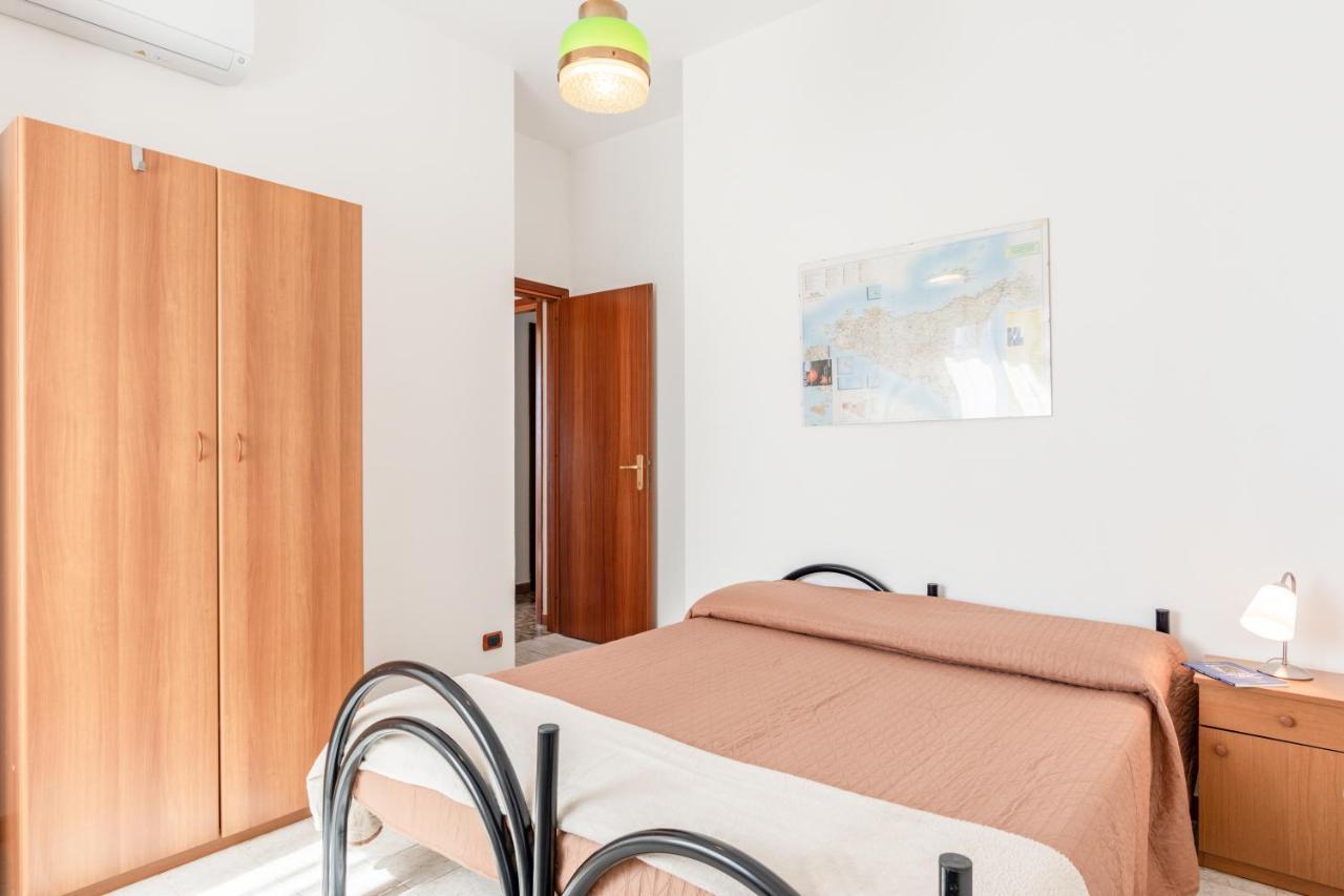 Giardini Naxos Apartment With Terrace Near The Sea エクステリア 写真